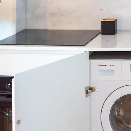 Edition 309 - Luxury Seafront 2br Daire *