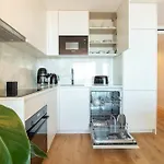 Edition 309 - Luxury Seafront 2br *