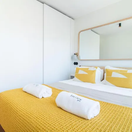 Apartman Edition 309 - Luxury Seafront 2br Porto