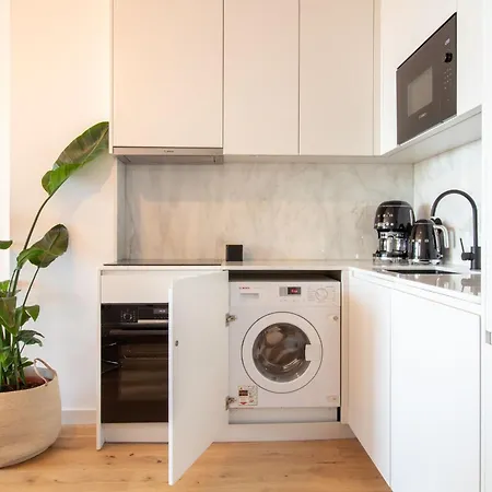 Edition 309 - Luxury 2br With Sea View And Balcony