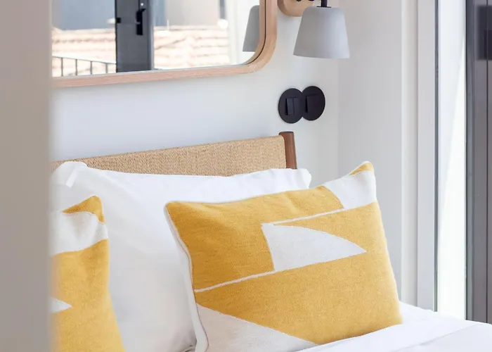 Edition 309 - Luxury Seafront 2br Lejlighed *