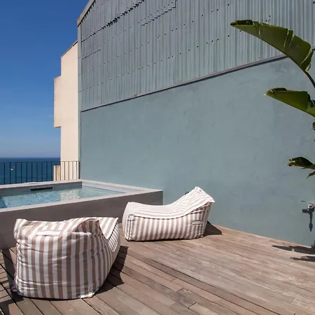 Edition 309 - Luxury Seafront 2br * פורטו