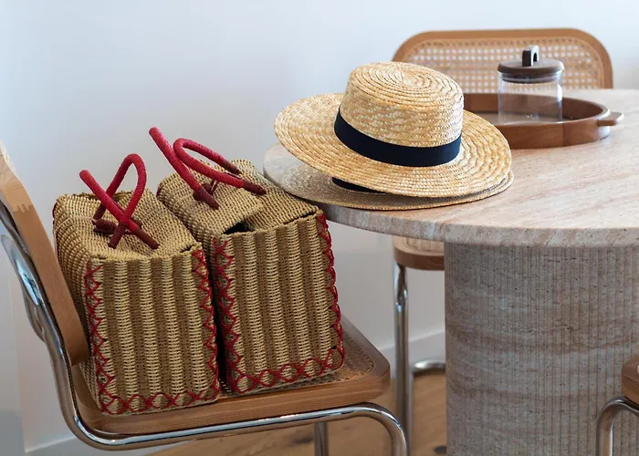 Edition 309 - Luxury Seafront 2br Apartment