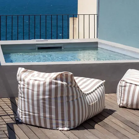 Edition 309 - Luxury Seafront 2br