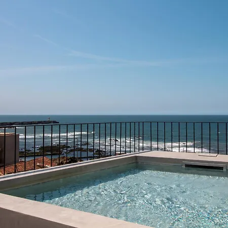Edition 309 - Luxury Seafront 2br Lägenhet