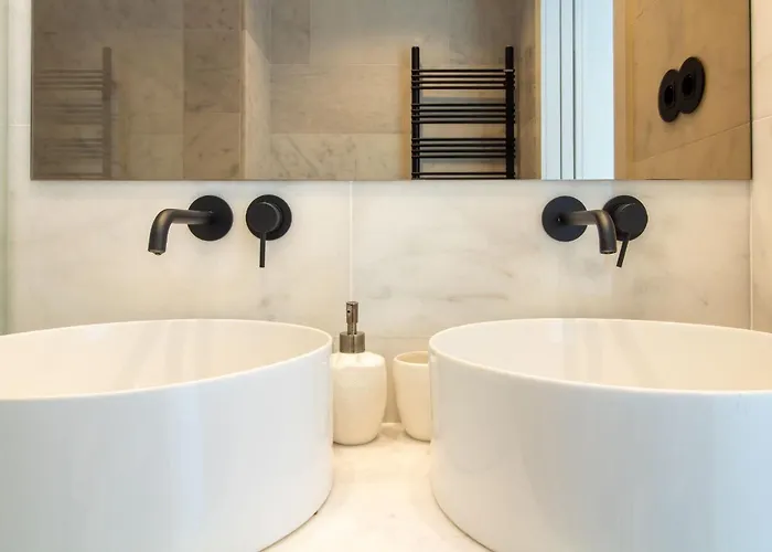 Edition 309 - Luxury Seafront 2br Porto